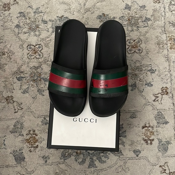 Gucci slides used👀 - Picture 1 of 1